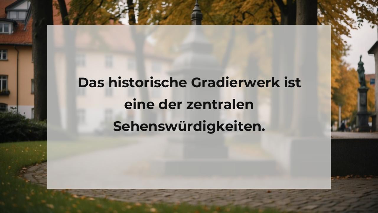 Das historische Gradierwerk ist eine der zentralen Sehenswürdigkeiten.